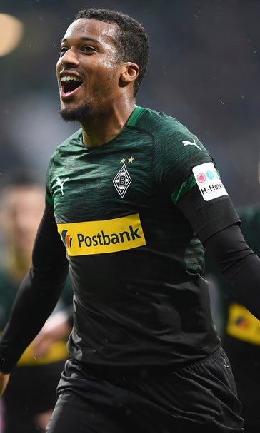 Plea scores hat trick for Gladbach